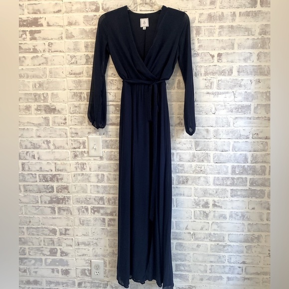 EUC David’s bridal long sleeved chiffon Navy dress - women’s size 2 - Picture 2 of 3